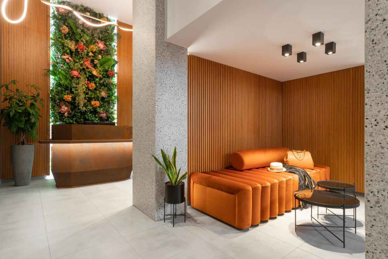 11 Enteka Acropolis Athen